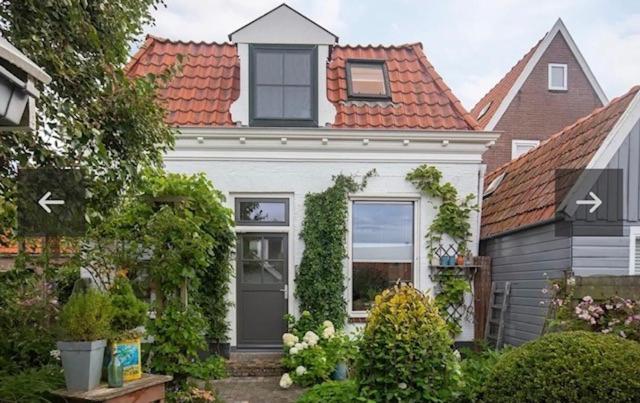 Uit Alle Windstreken Hindeloopen Luaran gambar