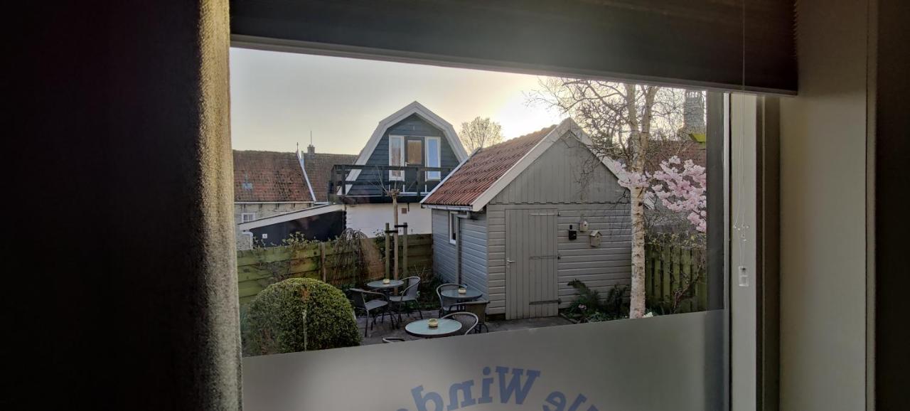 Uit Alle Windstreken Hindeloopen Luaran gambar